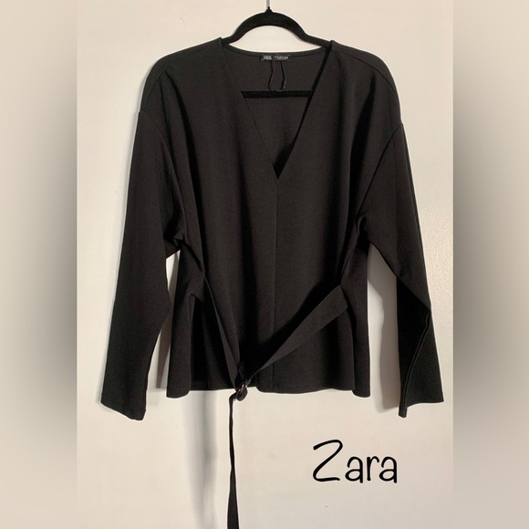 067 NWOT ZARA V-neck top with belt - Picture 1 of 5